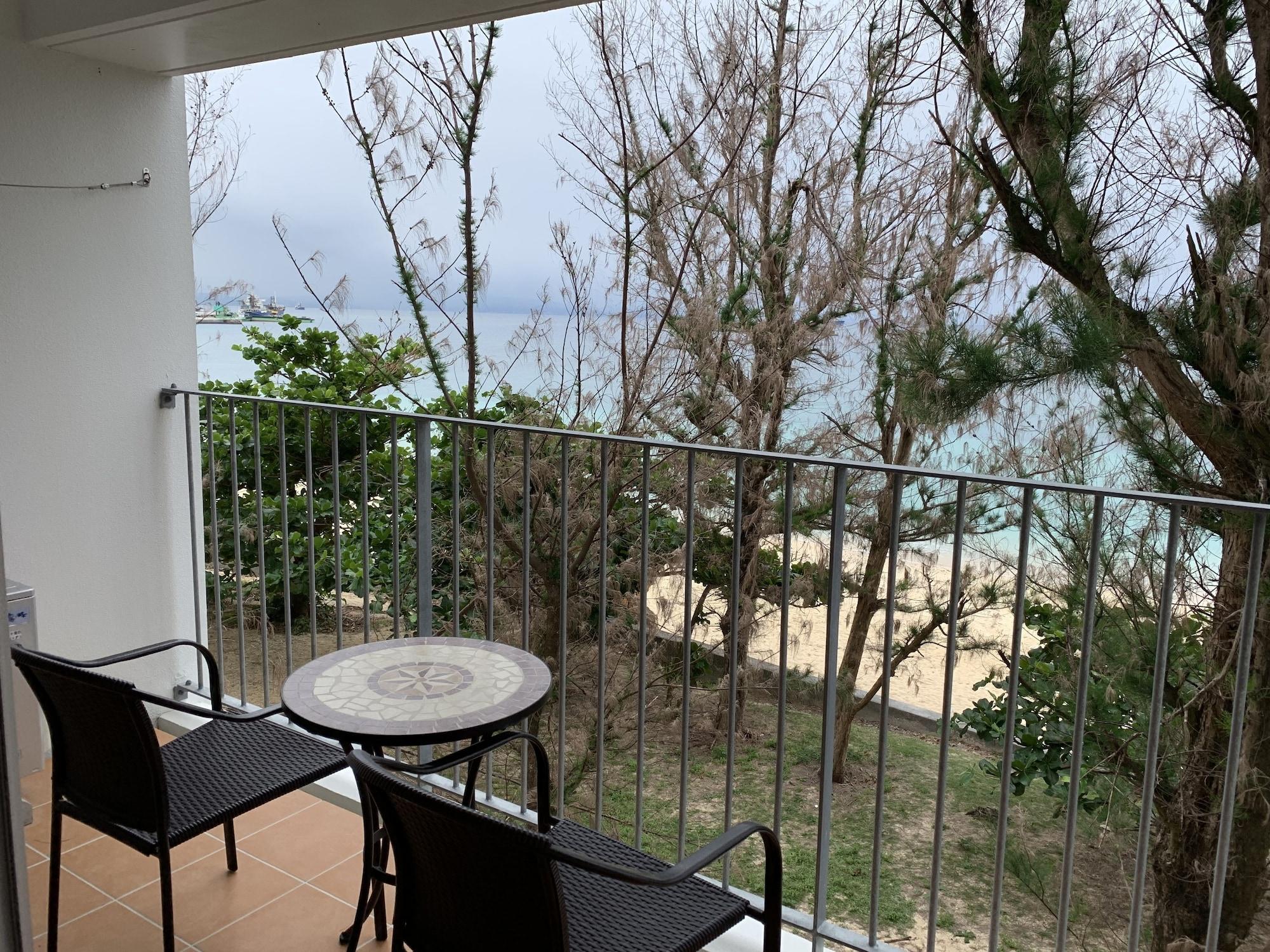 מוטובו Hotel & Restaurant On The Beach Lue מראה חיצוני תמונה